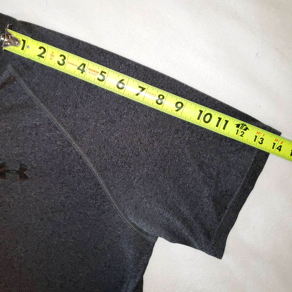 ♦️SOLD♦️Men's Under Armour Heat Gear Charcoal Gray T-Shirt | Large - Picture 5 of 10